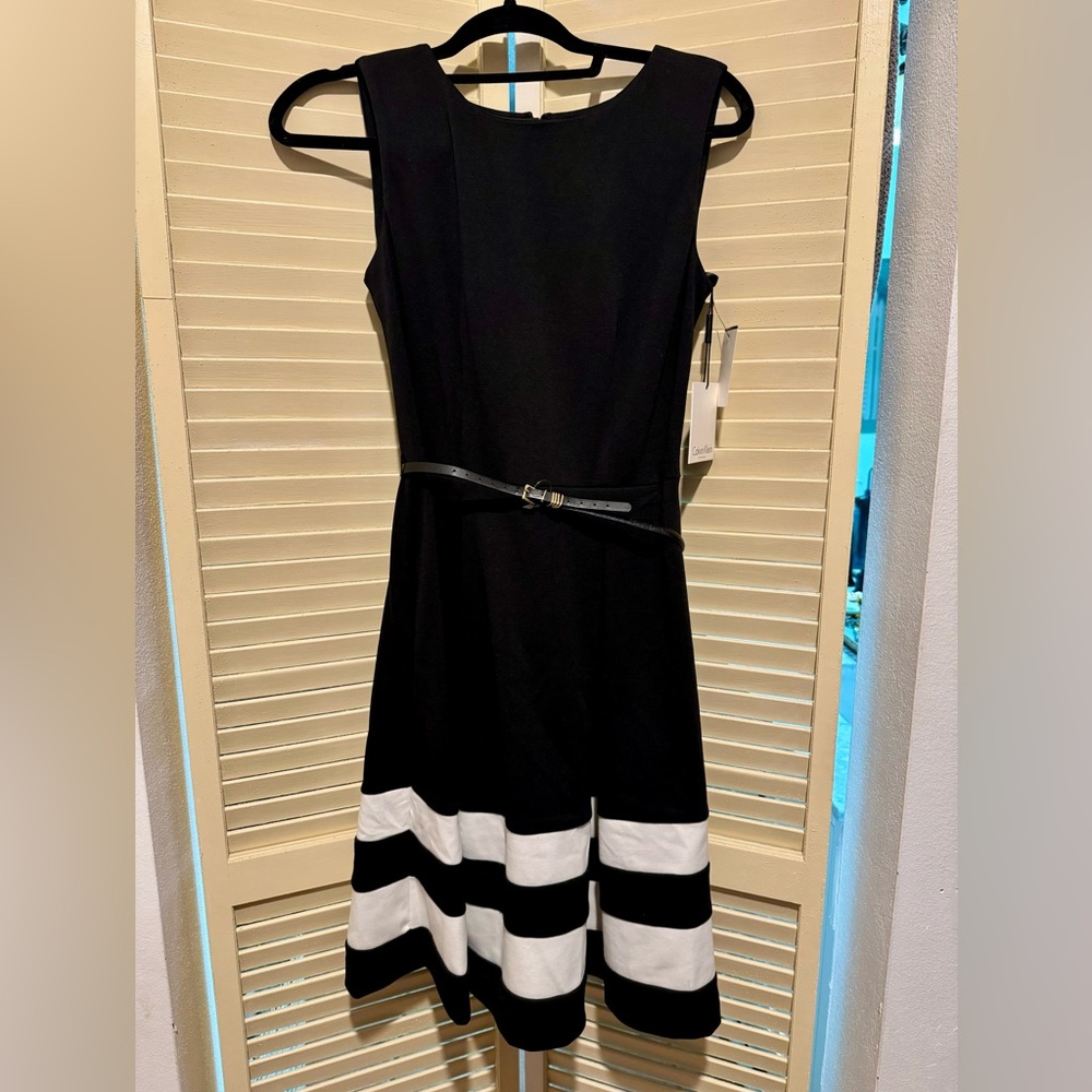 Calvin Klein Black, White & Gold Belt Dress size 2 NWT